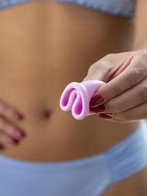 Menštruačný kalíšok s príslušenstvom Kuppy InnovaGoods