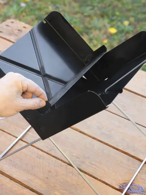 Mini skladací prenosný gril na drevené uhlie Foldecue InnovaGoods