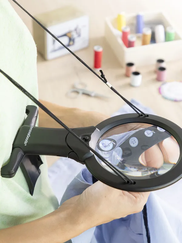 Produkt Hands free lupa s LED svetlom Zooled InnovaGoods Obrázok