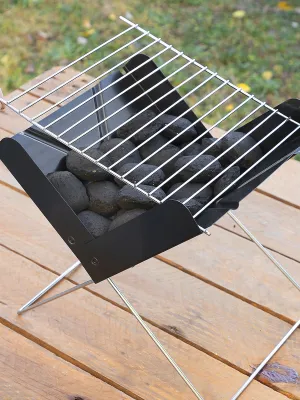 Mini skladací prenosný gril na drevené uhlie Foldecue InnovaGoods
