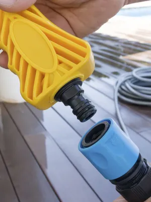 Vysokotlaková vodná pištoľ 8 v 1 s nádržou Forzater InnovaGoods