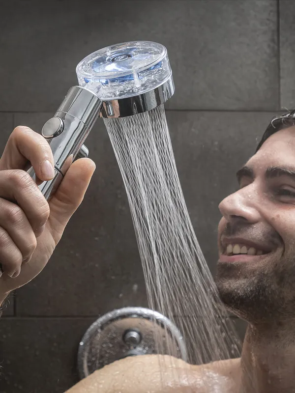 Produkt Ekologická sprcha s tlakovou vrtuľou a čistiacim filtrom Heliwer InnovaGoods Obrázok